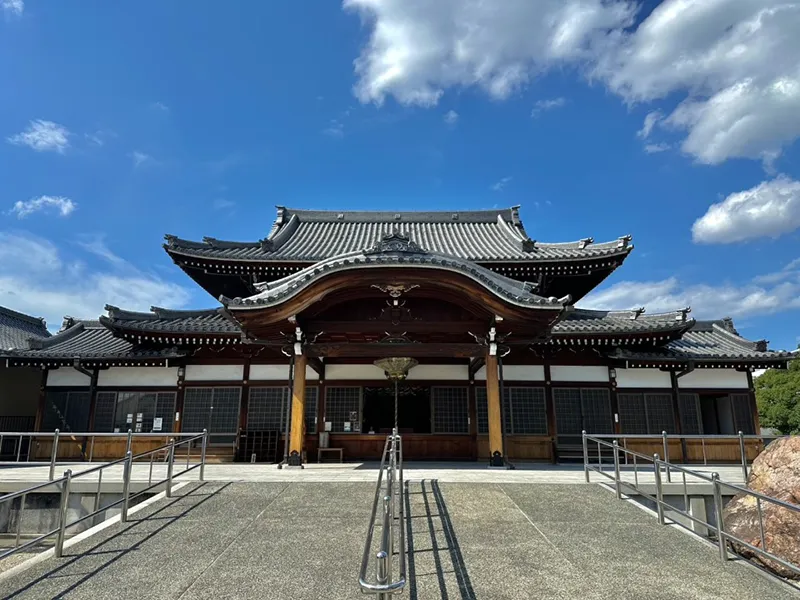 【荒子観音寺】本堂内円空仏を間近で特別拝観＆円空仏拝観＆切り絵御朱印