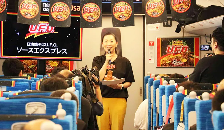 CMを再現した商品プロモーション