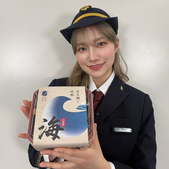 二段重 海 金目鯛と縞鯱