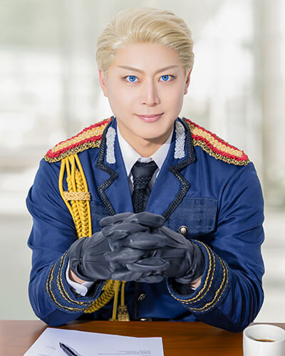 上⽥悠介