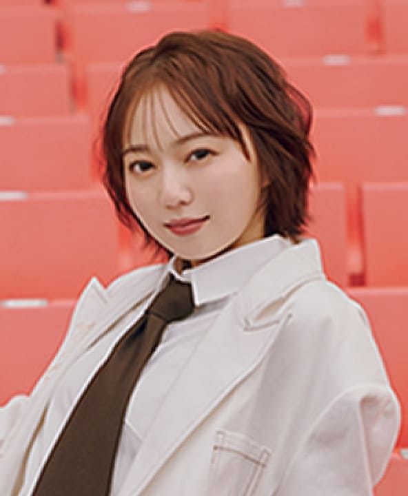 安本 彩花
