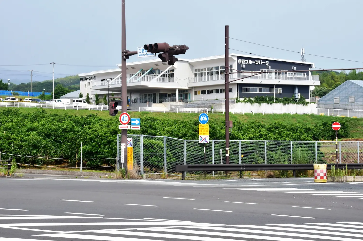 伊豆フルーツパーク本館の画像です