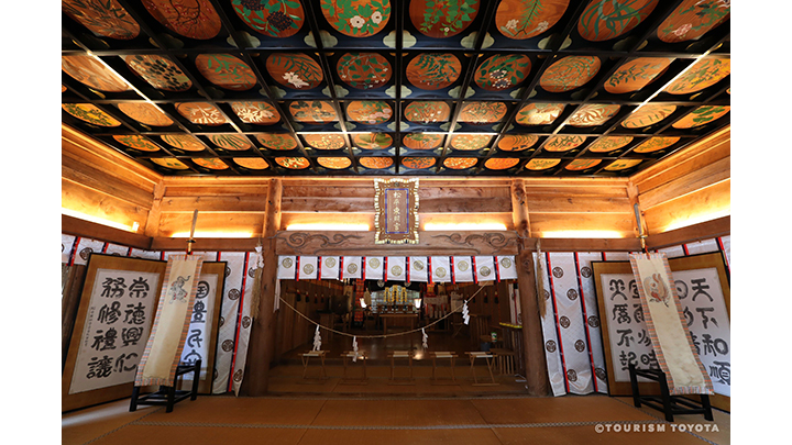 【松平家発祥の地】松平東照宮 豪華絢爛な漆絵天井画と選べる天井画授与品（御朱印帳or手ぬぐい）